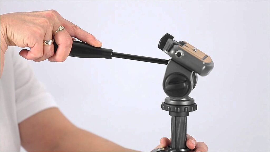 How to Adjust a Tripod