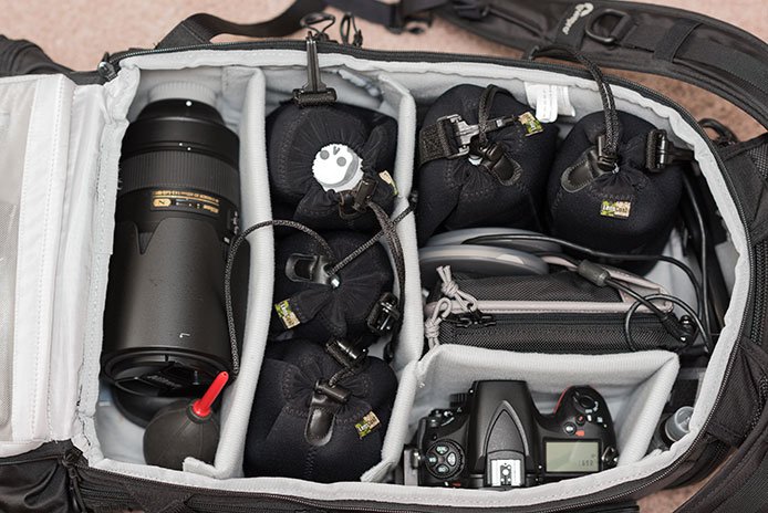 How to Arrange Camera Bag