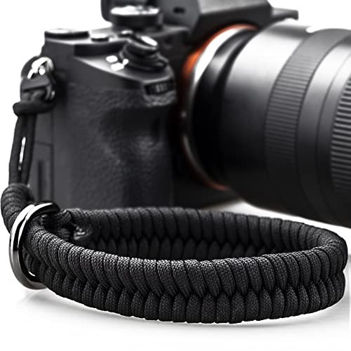 Best Wrist Strap for Mirrorless Camera