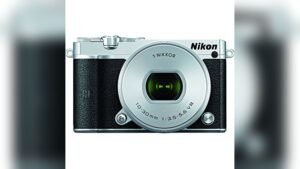 nikon 1 j5 mirrorless digital camera w 10 30mm pd zoom lens review