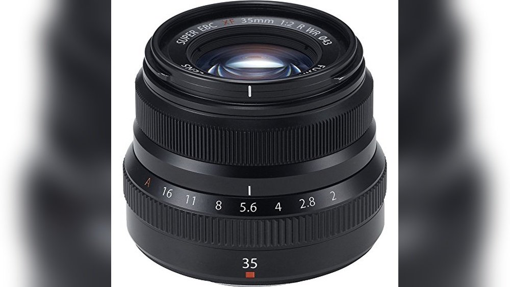 best compact lens for fujifilm