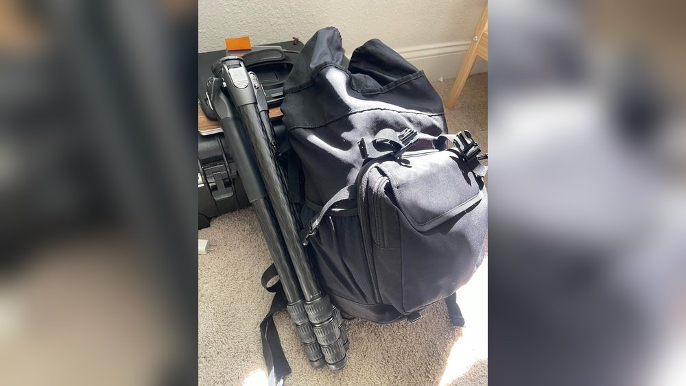 can i bring my tripod in my carry on