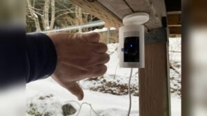 can you mount a ring camera upside down