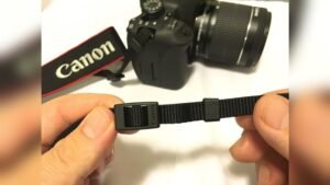 how to attach canon camera strap