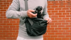 how to carry camera bag