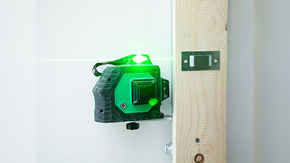 how to use laser level without tripod
