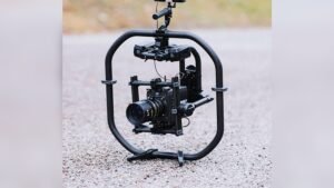 camera gimbal vs stabilizer