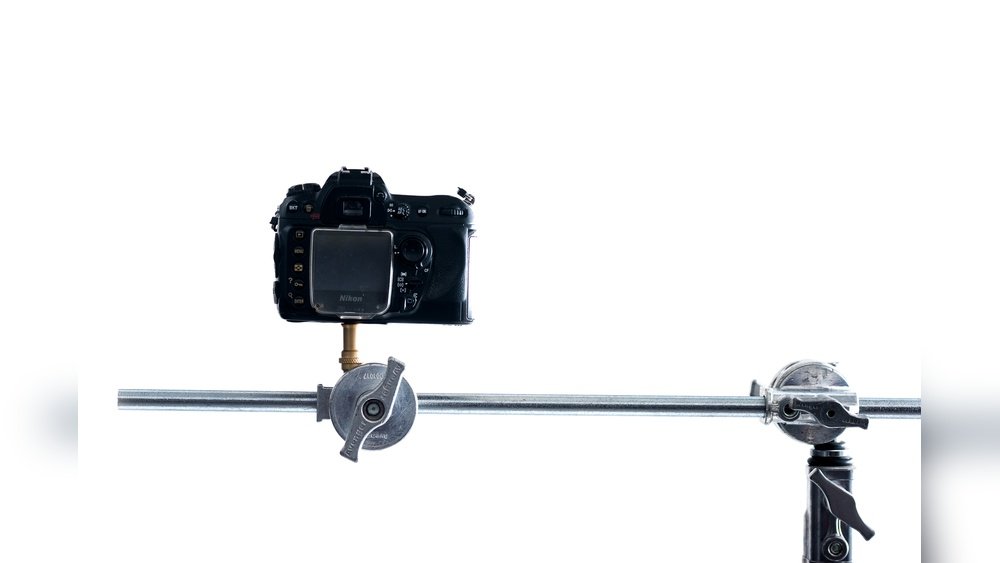 how to mount camera on c stand