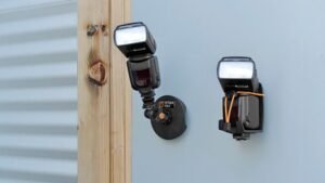 how to use a camera mounted flash master lighting