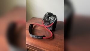 should you use a camera strap